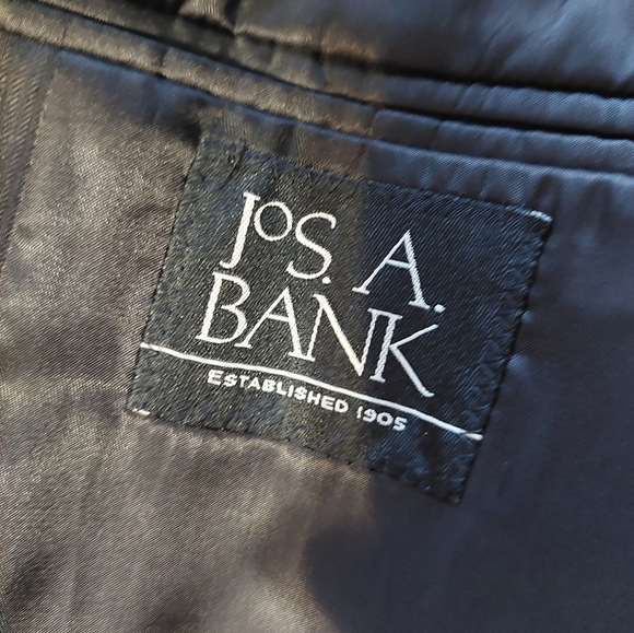 Jos. A. Bank Charcoal Gray Suit - Picture 5 of 8
